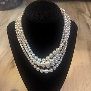 Elegant Pearl Necklace